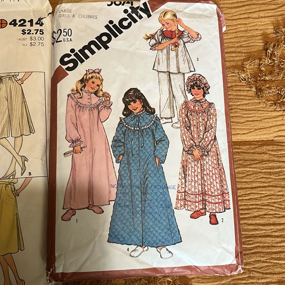 Vintage sewing patterns lot of 3 - Picture 4 of 8